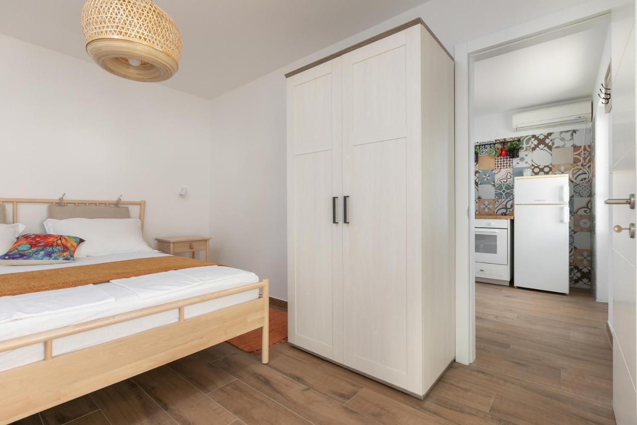 Apartamento La Casa Di Nonno Milna  Exterior foto